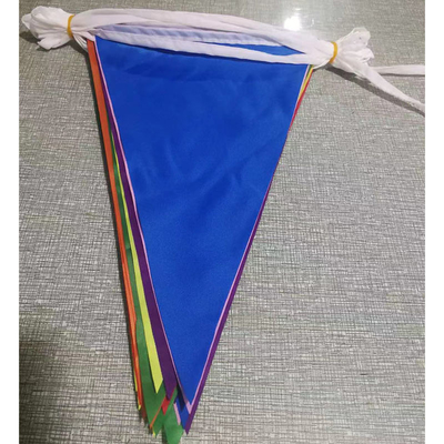 OEM ODM ธงสามเหลี่ยมตอม่อธงสตริงสามเหลี่ยมผ้าโพลีเอสเตอร์ 100D ที่กำหนดเอง